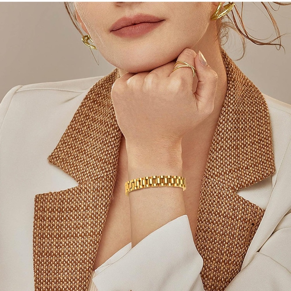 Luxury 18k Gold Stainless Steel Link Bracelet Luxury 18k Gold Stainless Steel Link Bracelet